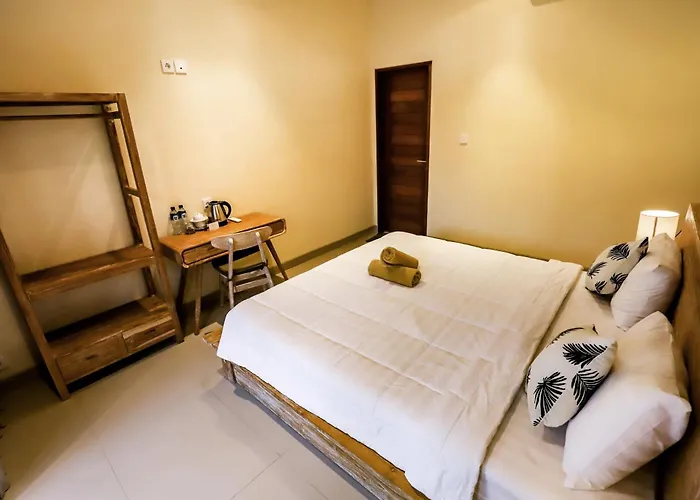 Harmony House: Just Built, 2 Min Center /2 招待所 3*